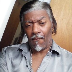 Meet your Posher, Larry